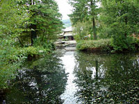 reservoir(r)